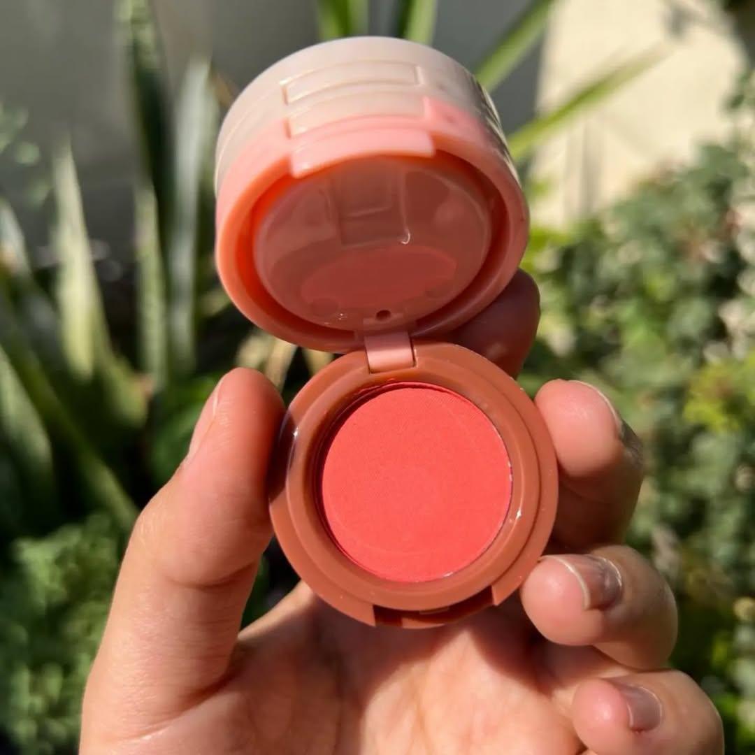 Peach 3-in-1 Blush Highlighter Kit for Daily & Party Wear