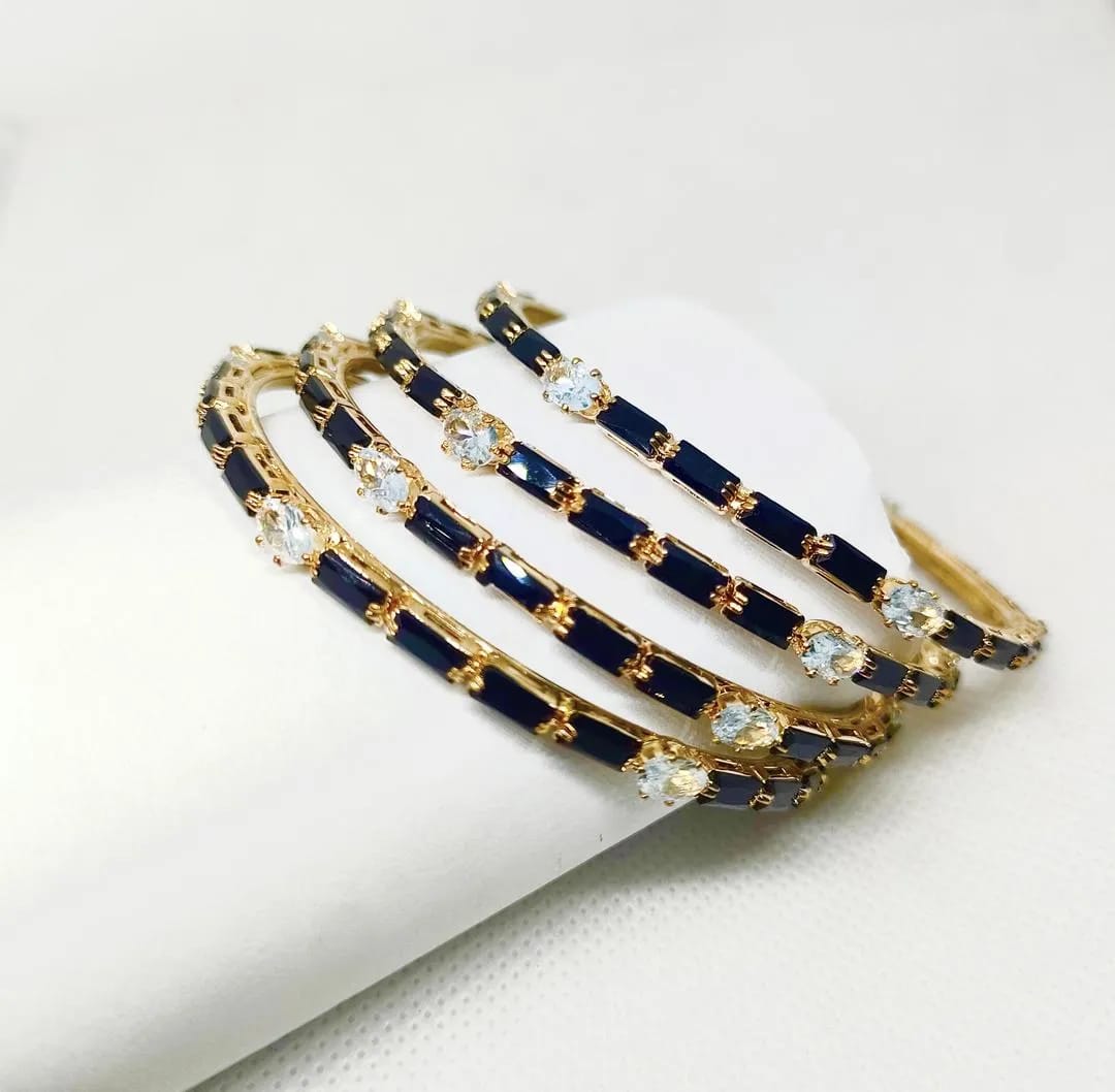 4 Pcs Gold Tone Black White Bangle Set for Women